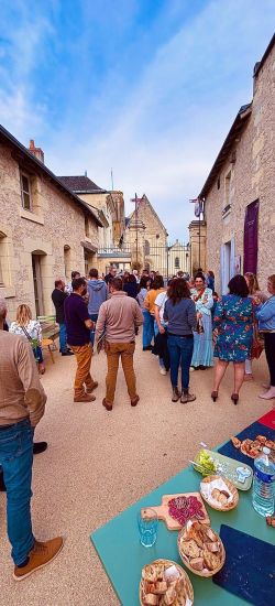 Dégustation vins Bourgueil maison des vins apéritif