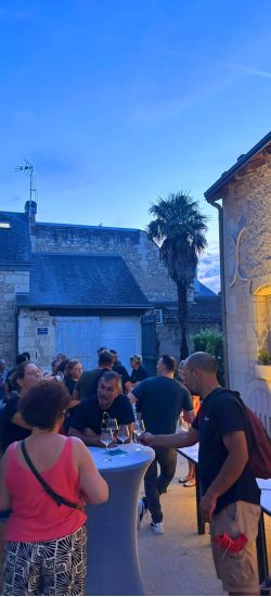 Dégustation vins Bourgueil soirée cour vignerons